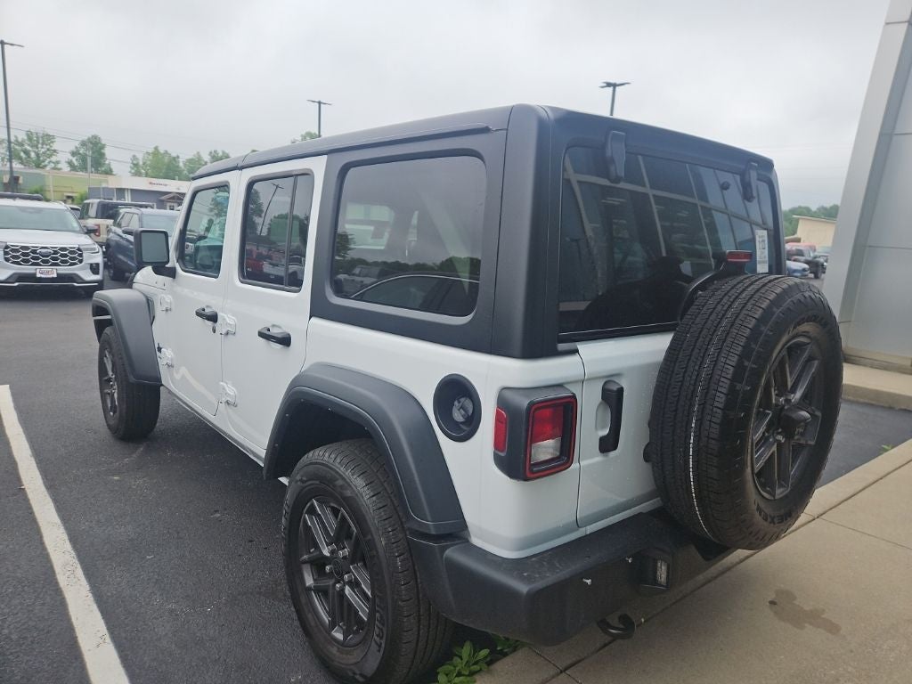 jeep wrangler 4-door 2024 1C4PJXDN8RW239283 image jeep wrangler 4-door 2024 1C4PJXDN8RW239283 image